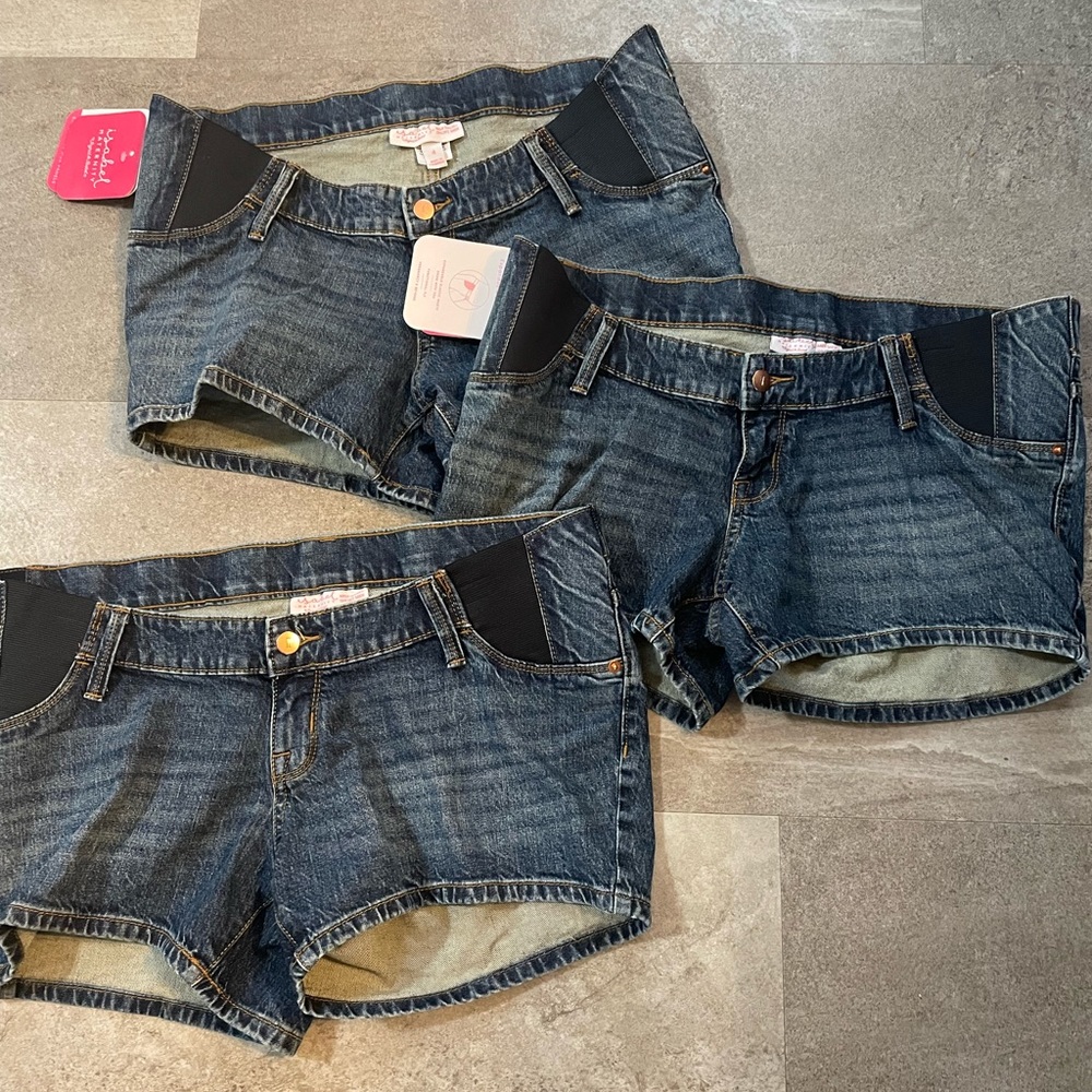Isabel maternity shorts
